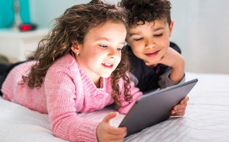 Screen Time & Kid's Eyes – How to Keep Their Vision Healthy